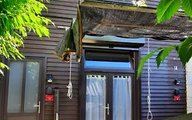 Duplex14h 1er étage jardinet 1 parking ou studio14B rdc terrasse sans parking